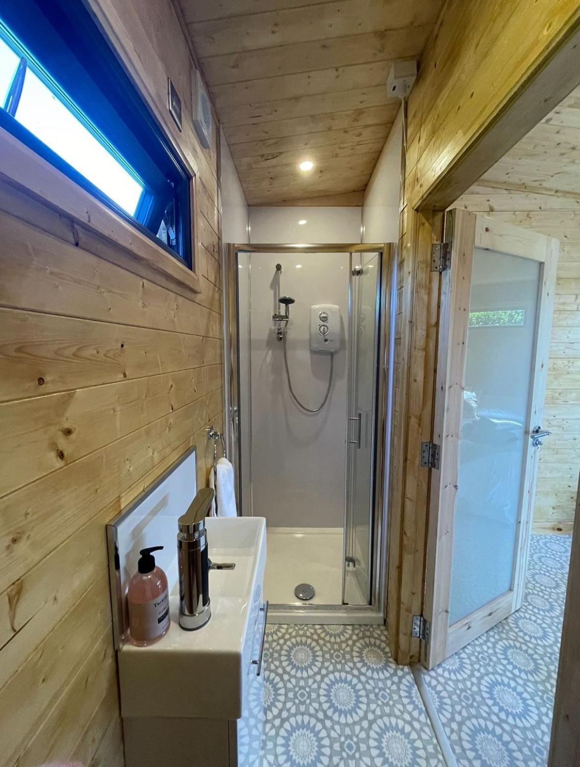 Horse Island View Luxury Retreat Apartment Kircubbin ภายนอก รูปภาพ